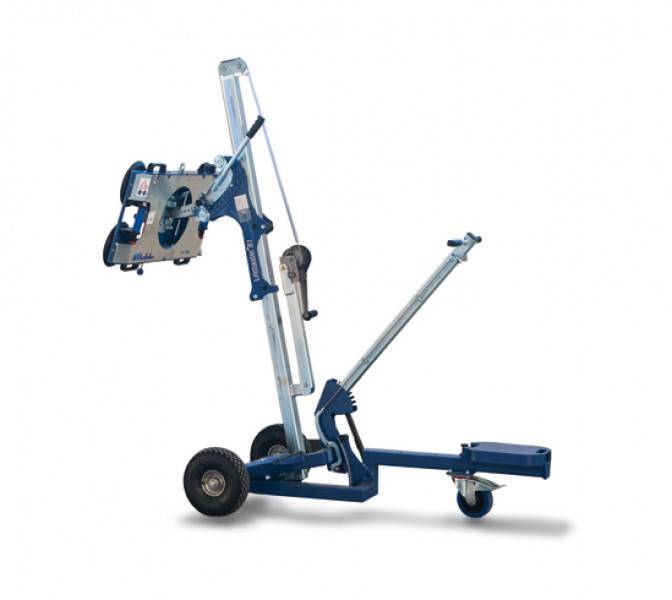Liftmaster hoist with manual lifting system.