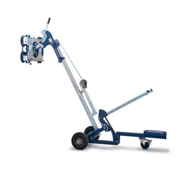 Liftmaster hoist with manual lifting system.